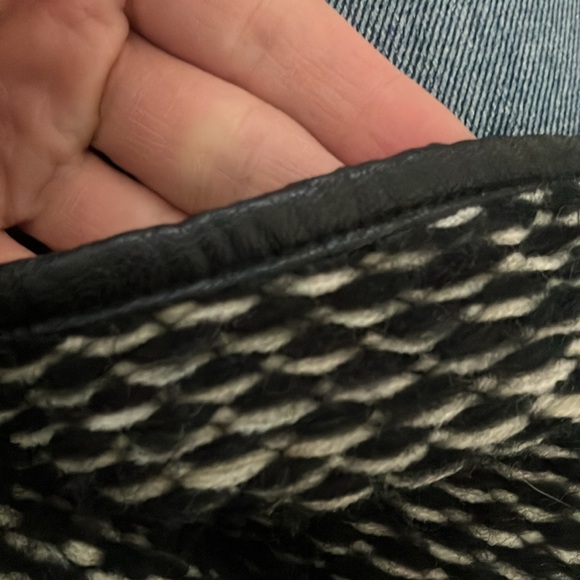 Black & white statement Sweater coat - Picture 11 of 13